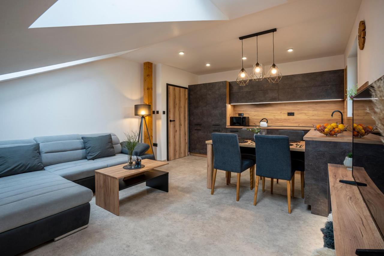 Lazenske Apartmany Náchod Buitenkant foto