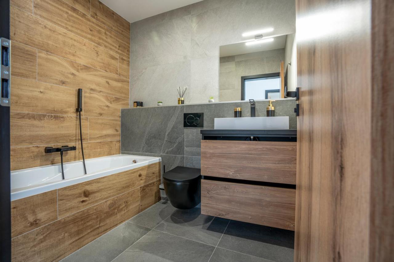 Lazenske Apartmany Náchod Buitenkant foto
