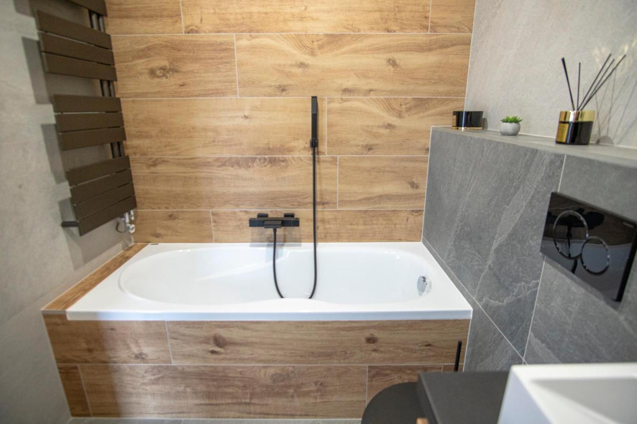 Lazenske Apartmany Náchod Buitenkant foto